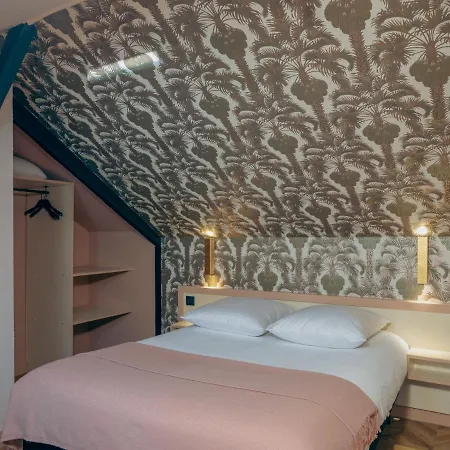 Lanjuinais Hotel 2*